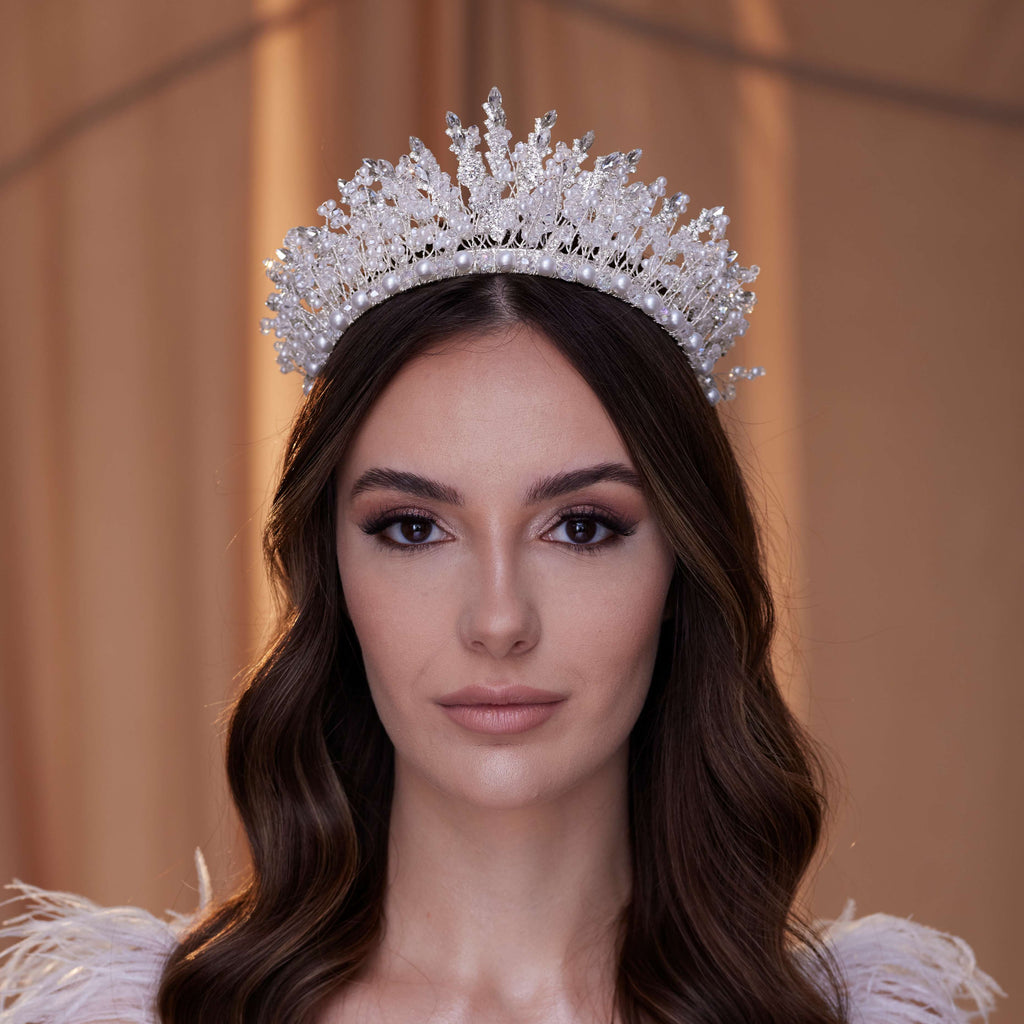 Elegant Pearl Bridal Tiara
