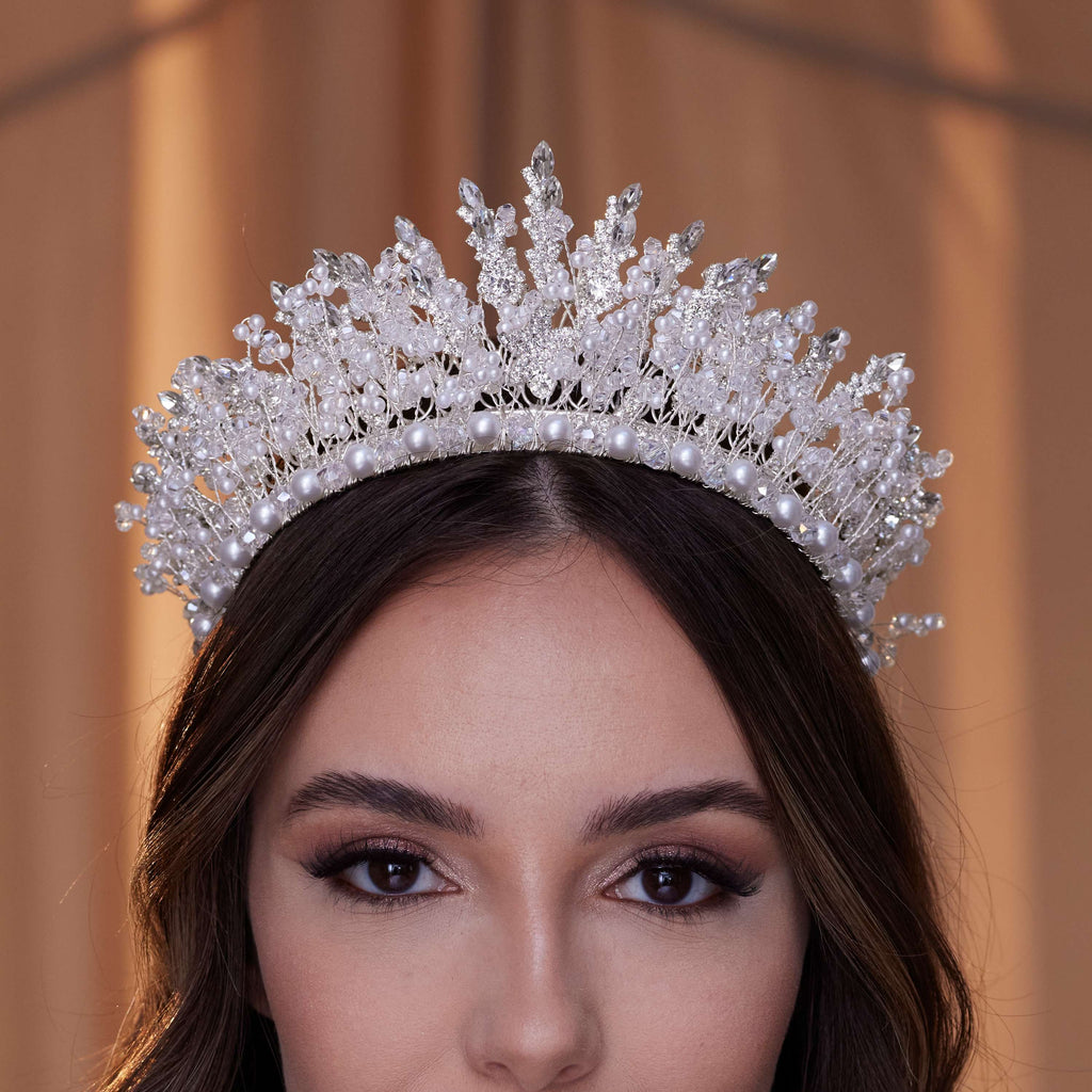 Elegant Pearl Bridal Tiara