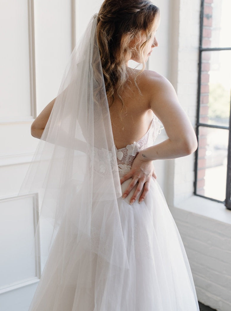 Airy Tulle Drop Veil
