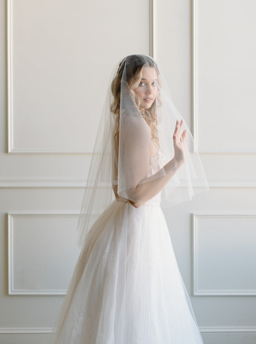 Airy Tulle Drop Veil