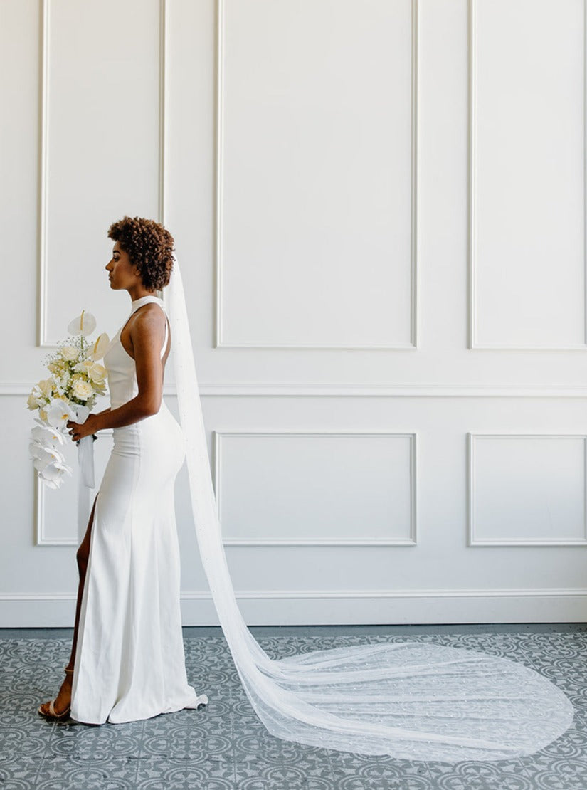 Minimal Pearl Veil