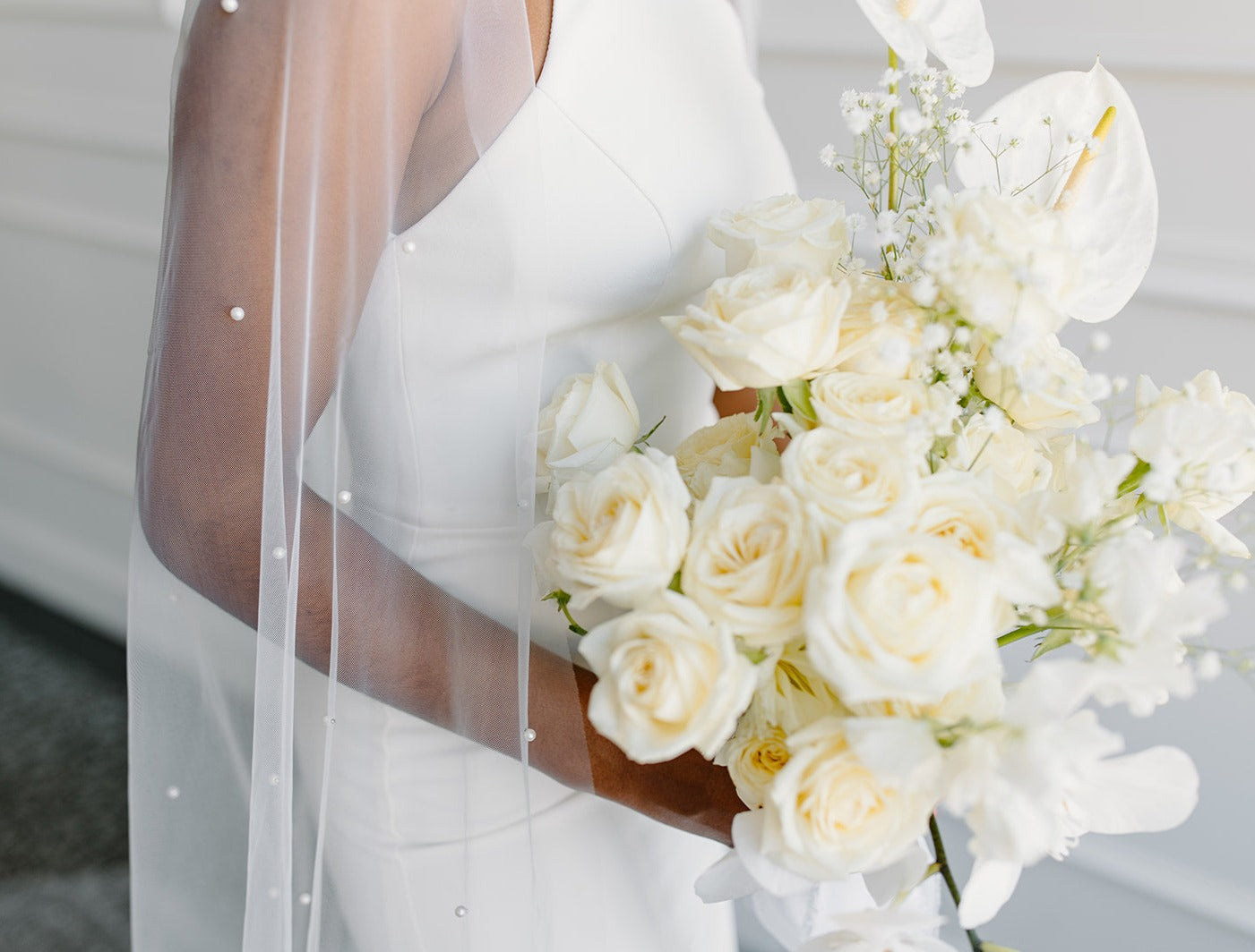 Minimal Pearl Veil