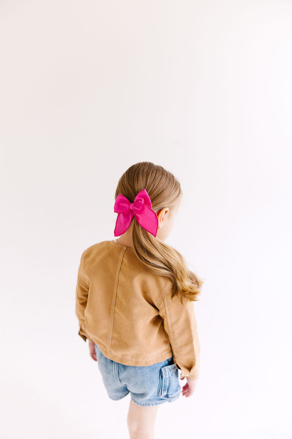 Black Solid Medium Bow