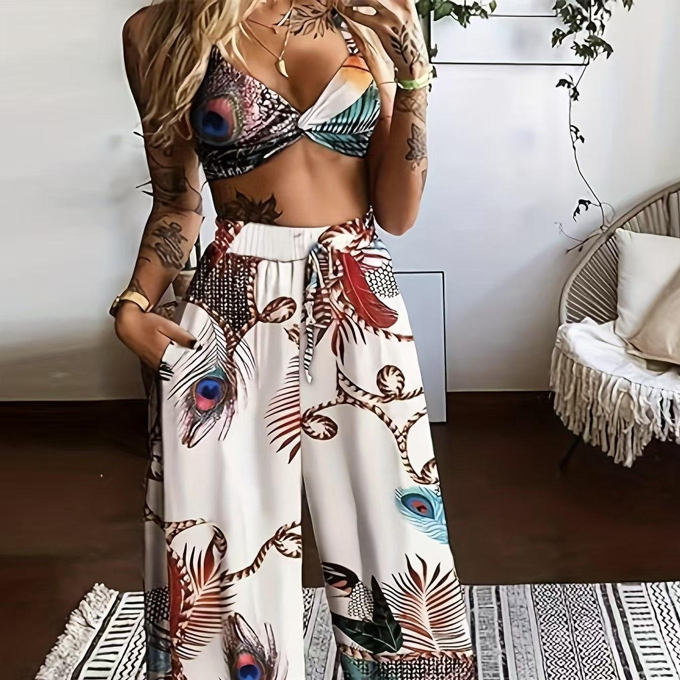 Women's Feather Print Crop Top & Pants Set – 2-Piece Vacation Outfit MU