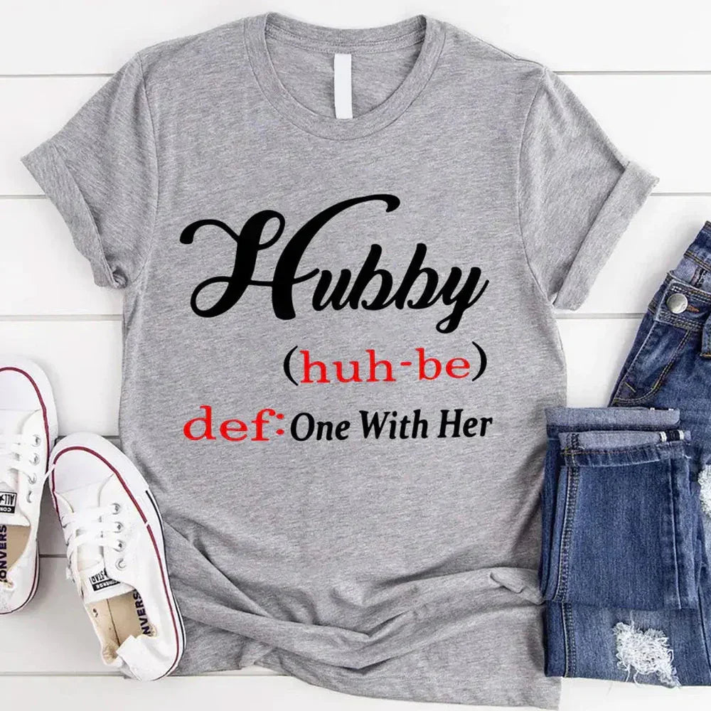 Hubby & Wifey Definition Couple T-shirt Hubby Heather Grey