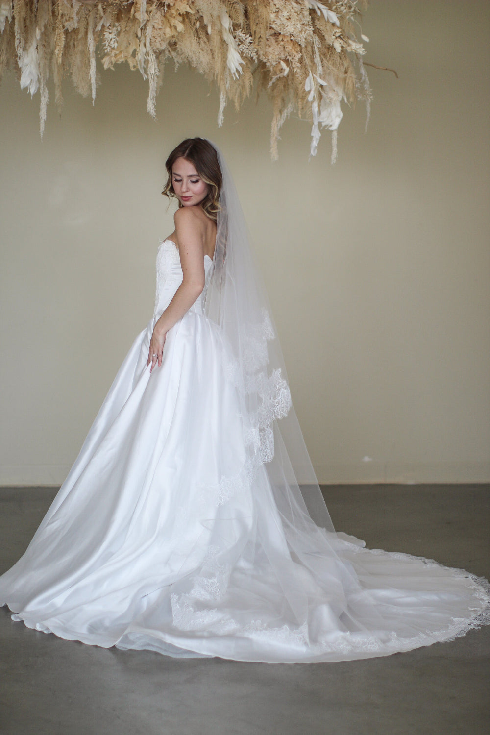 Lace Drop Veil