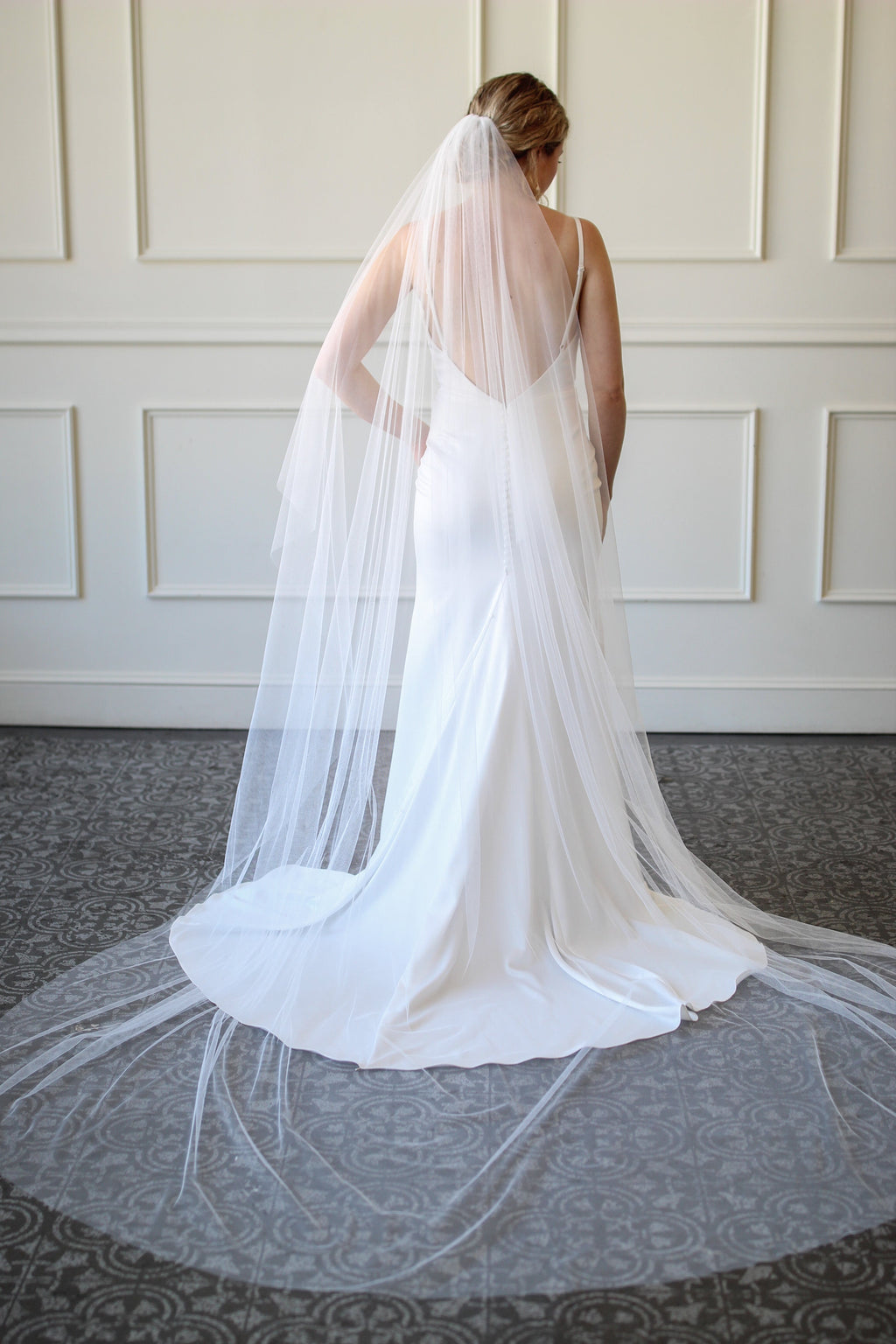English Net Veil Cathedral Wide - 110 inches Angel Cut