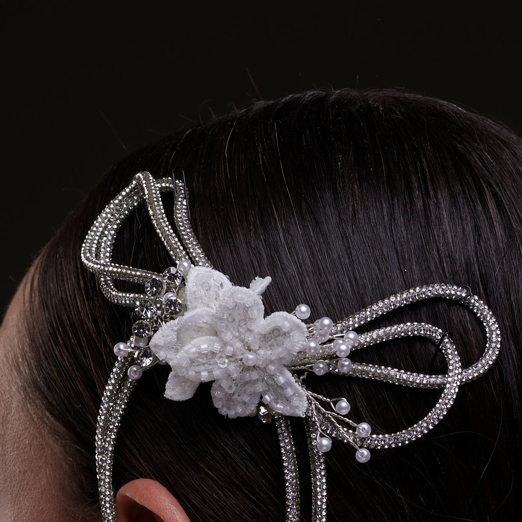 White Crystal & Pearl Hair Comb