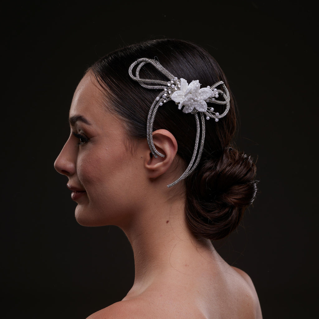White Crystal & Pearl Hair Comb