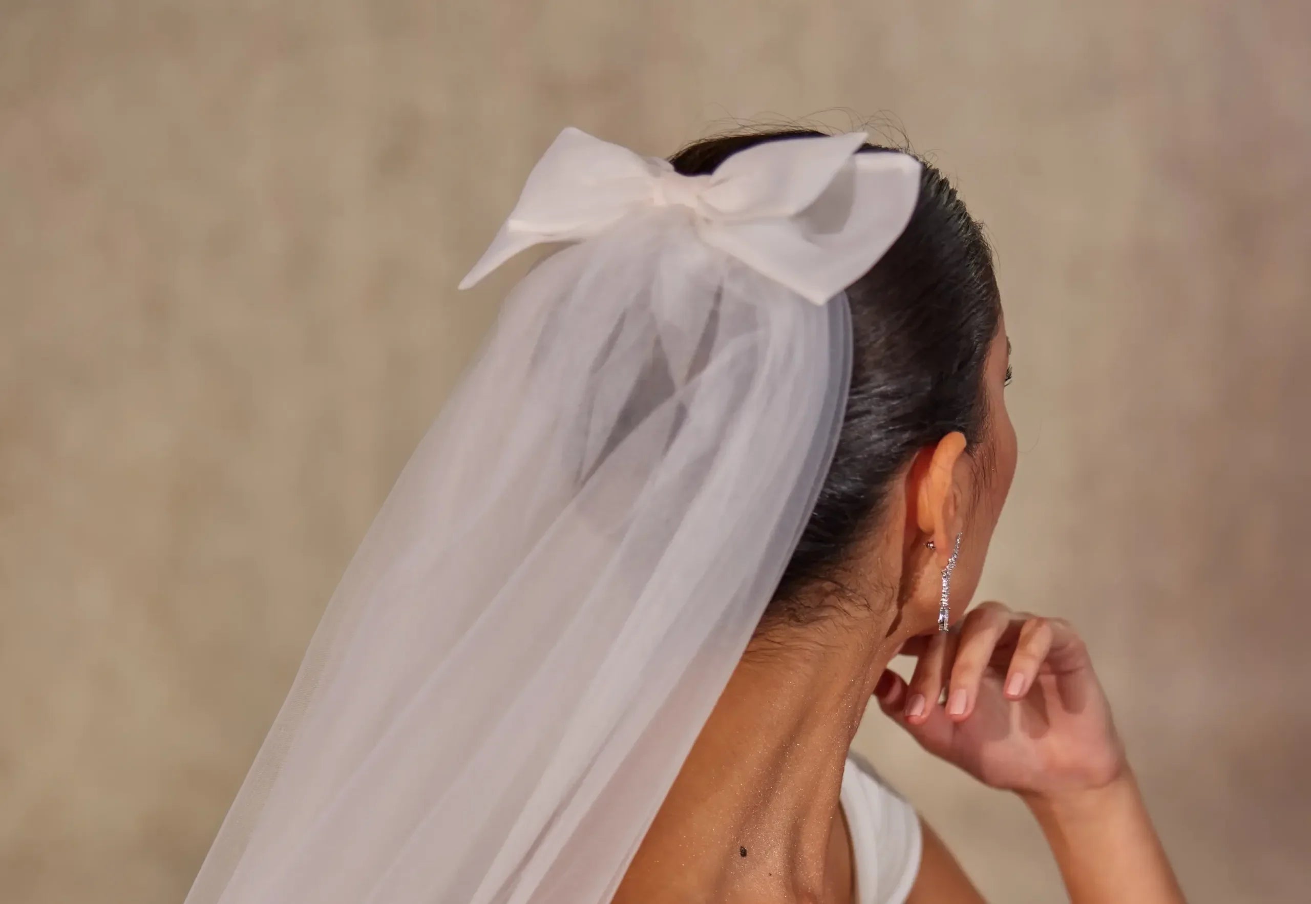Elegant Bow Wedding Veil
