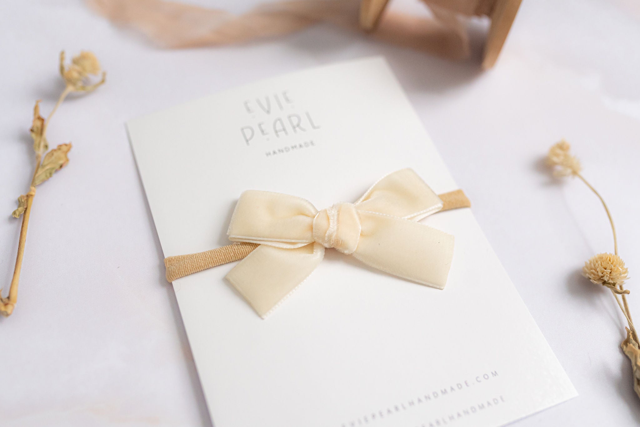 Classic Mini Velvet-Cream Nylon Headband