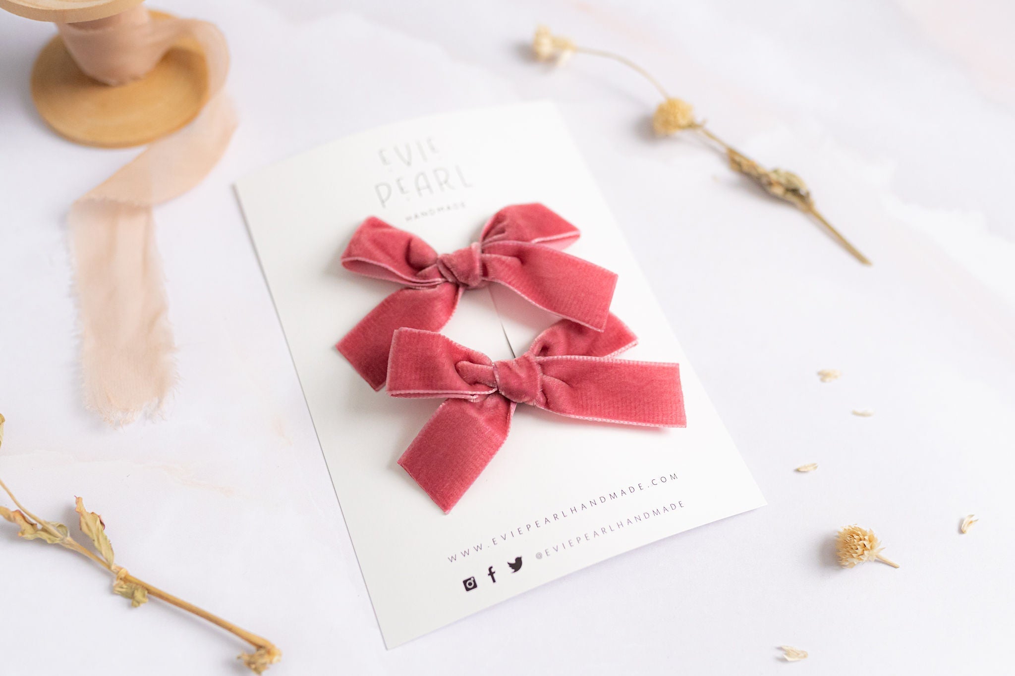Classic Mini Velvet-Rose Pink Pigtails