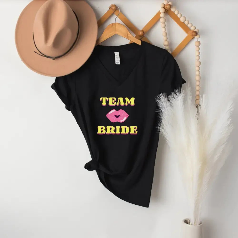 🍾 Team Bride & The Bride 💍 Bachelorette Party Matching V-Neck T-Shirts Team Bride Black